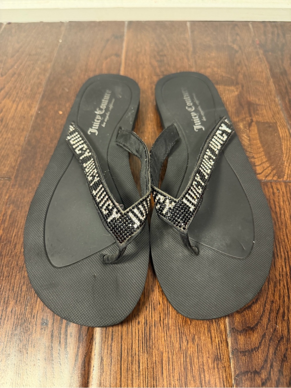 Juicy Couture Y2K Rhinestone Logo Black Flip Flop Sandals
